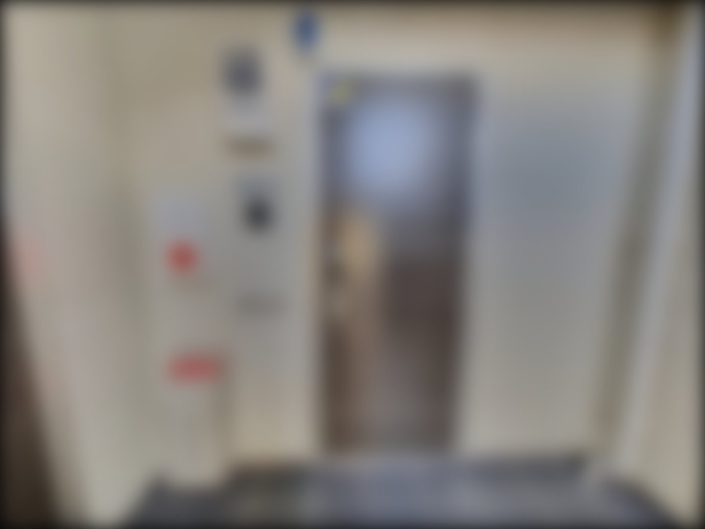 loading blurry tour image