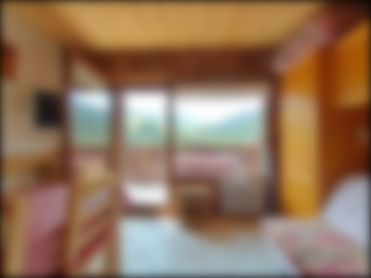 loading blurry tour image