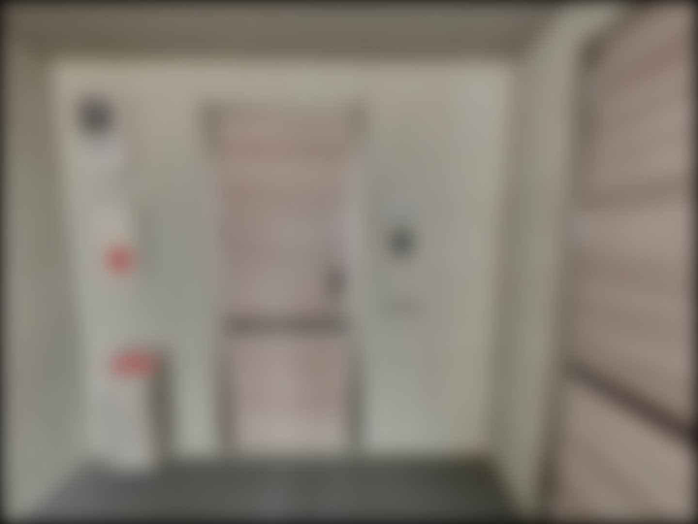 loading blurry tour image