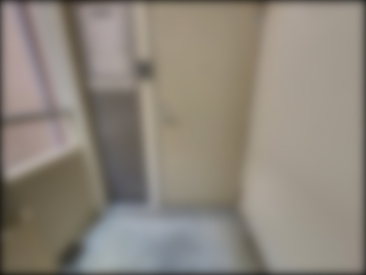 loading blurry tour image