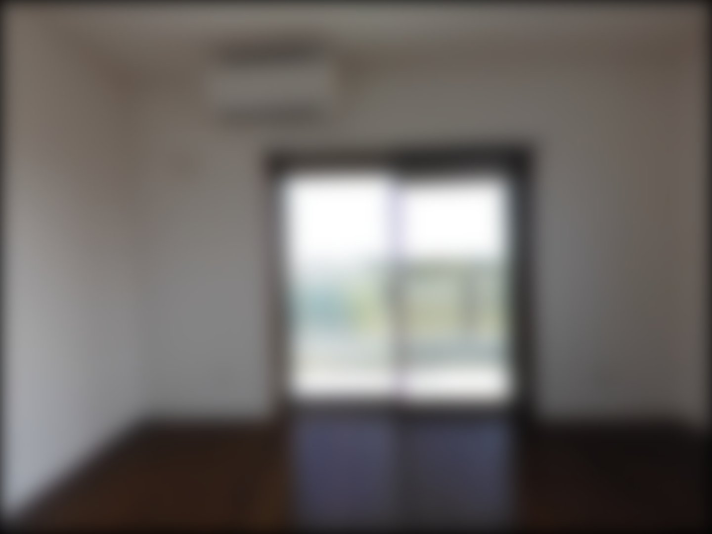 loading blurry tour image