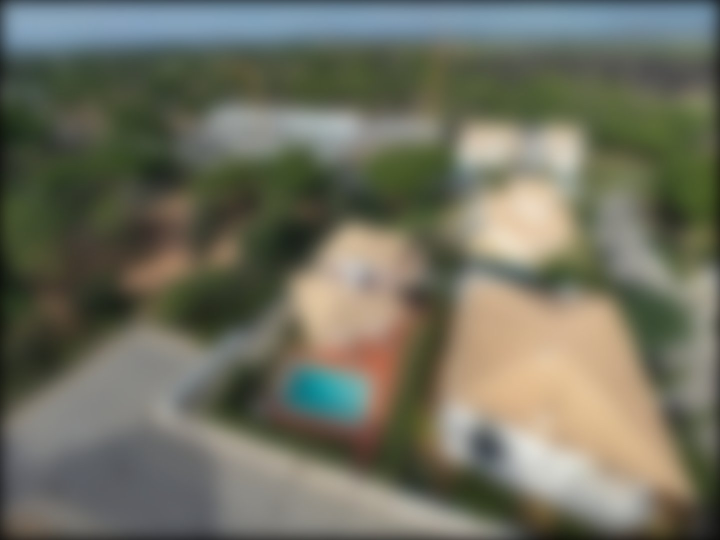 loading blurry tour image