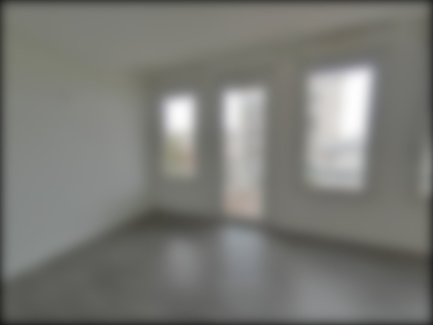 loading blurry tour image