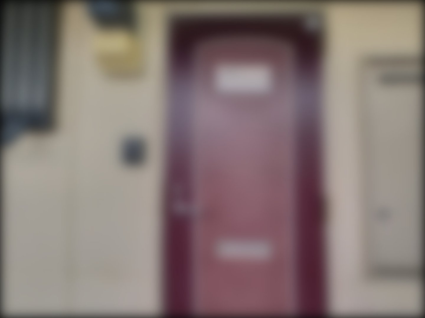 loading blurry tour image