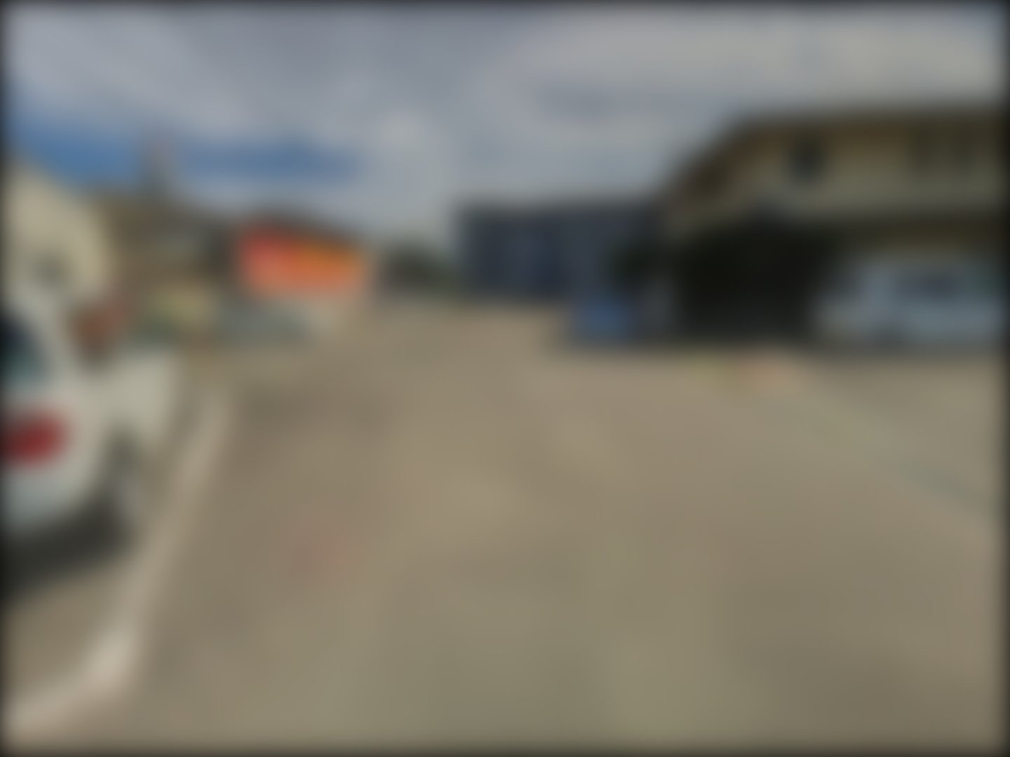 loading blurry tour image