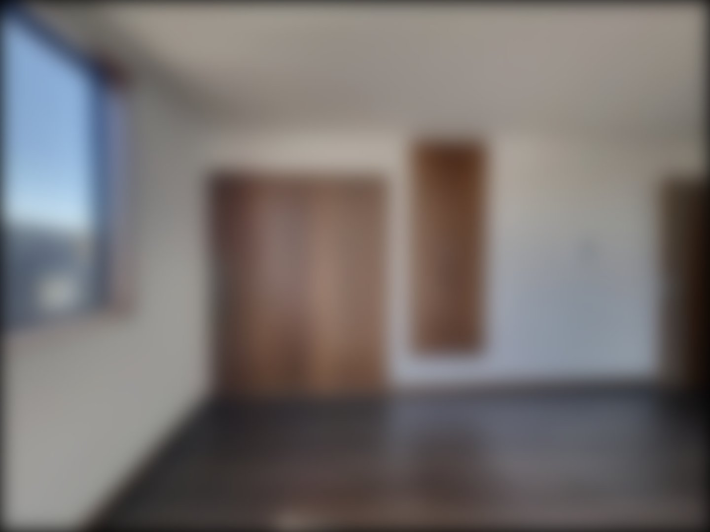 loading blurry tour image