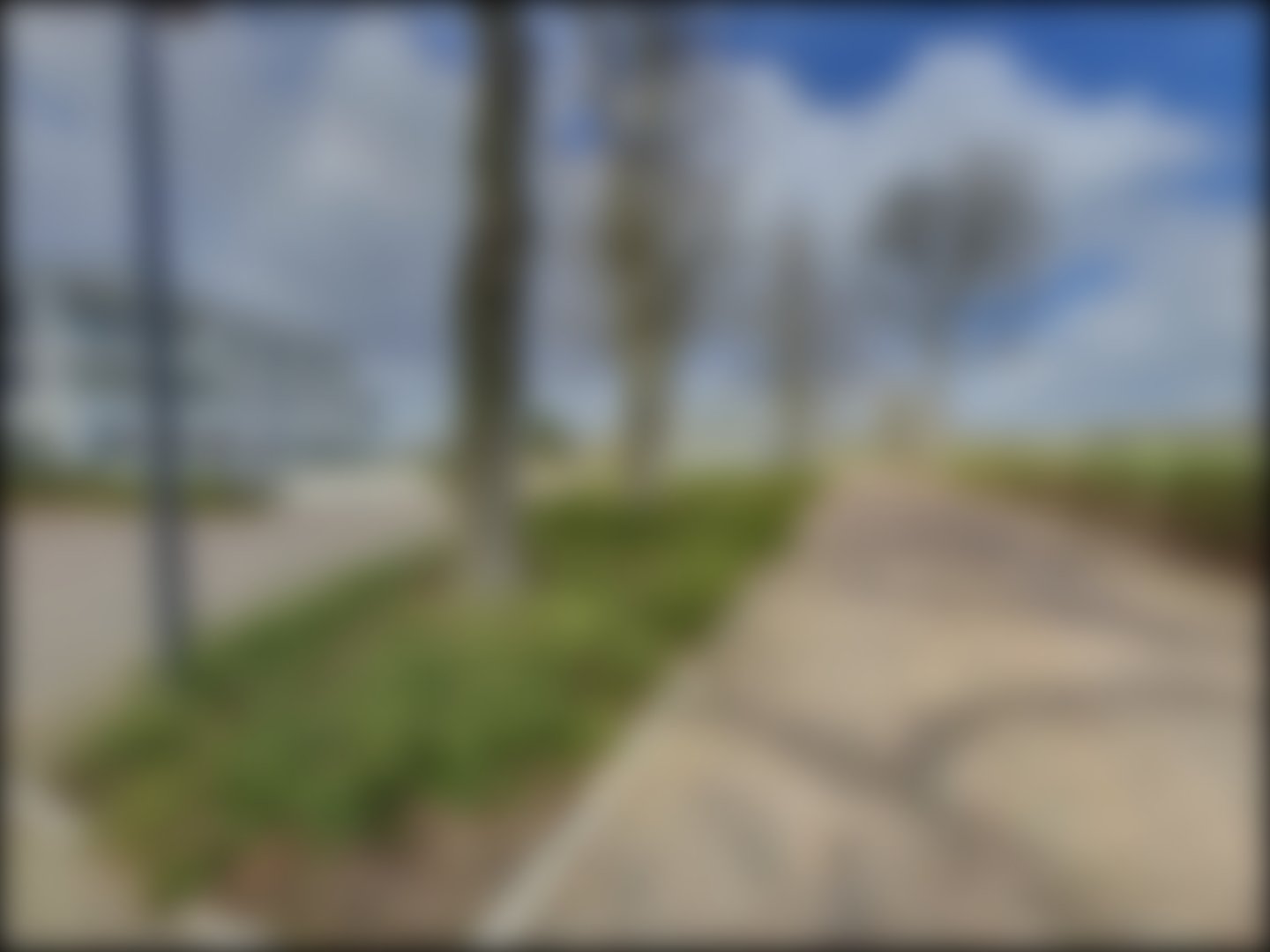 loading blurry tour image