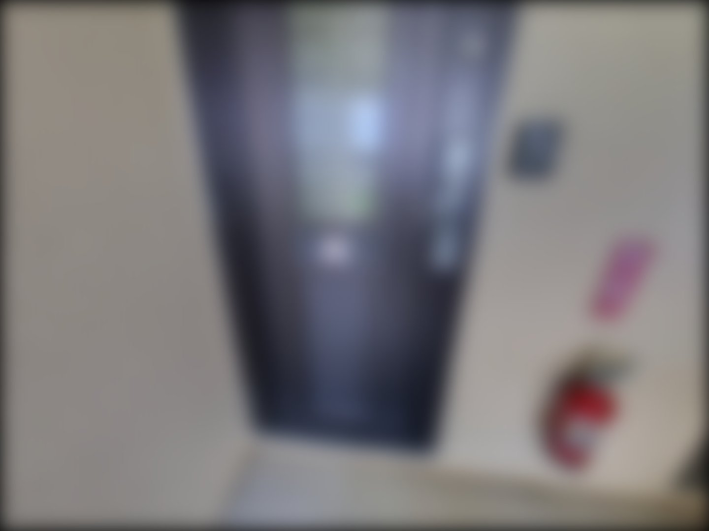 loading blurry tour image