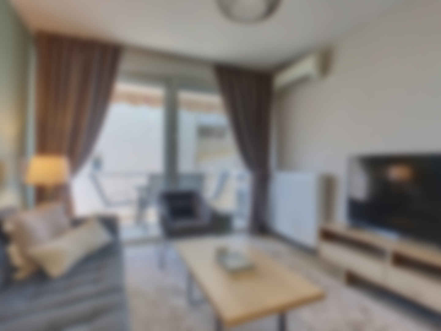 loading blurry tour image