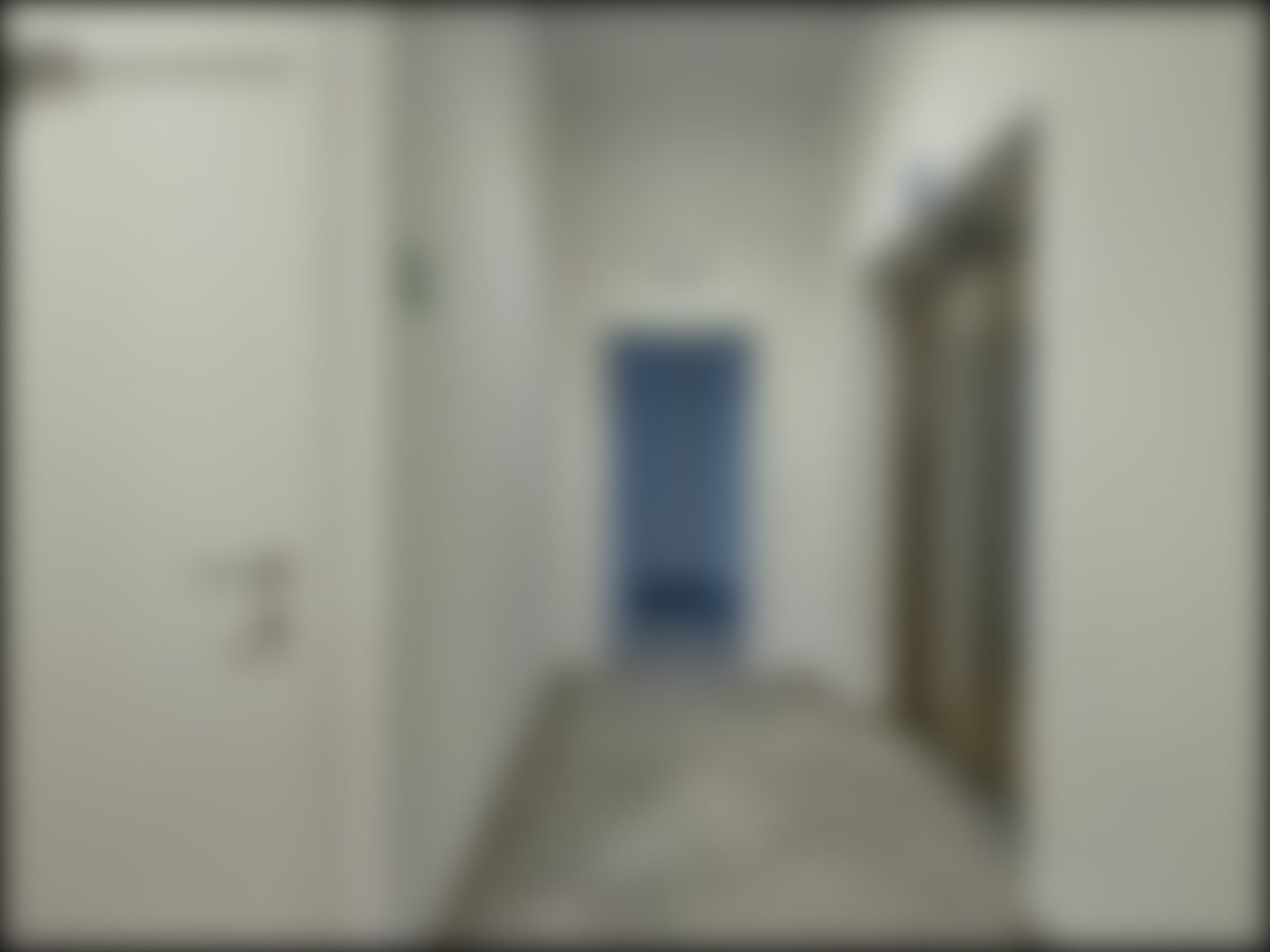 loading blurry tour image