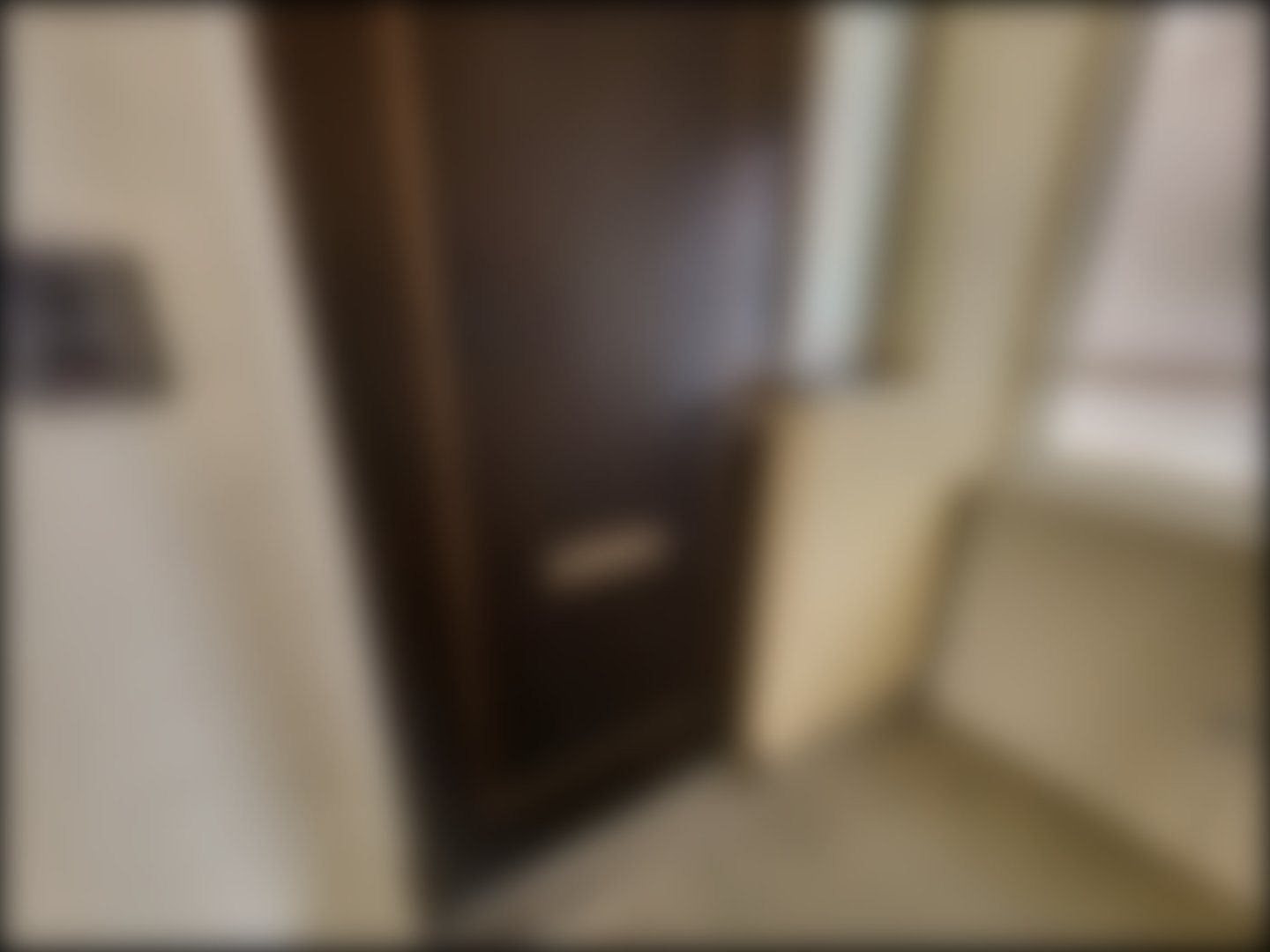 loading blurry tour image