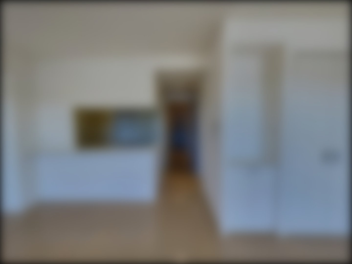 loading blurry tour image