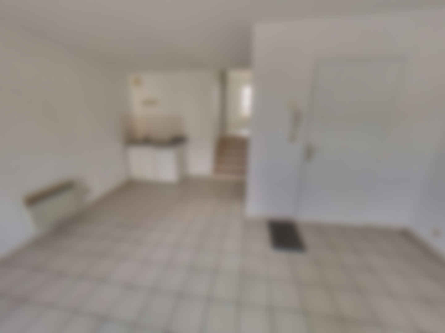 loading blurry tour image