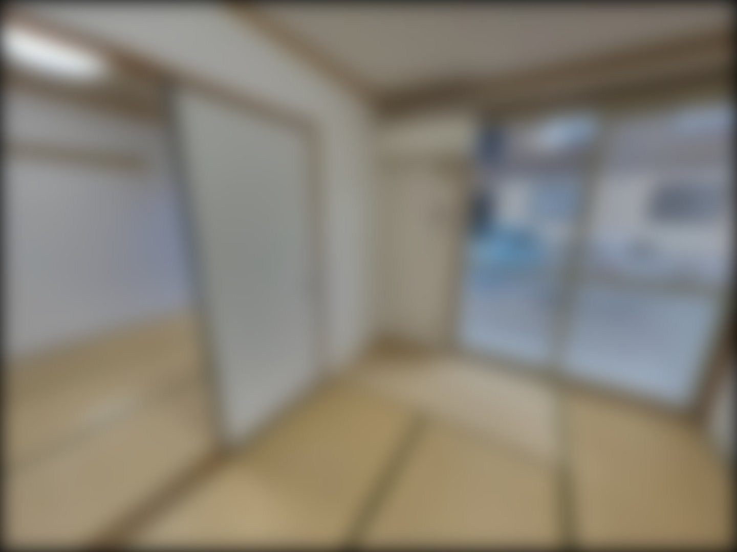 loading blurry tour image