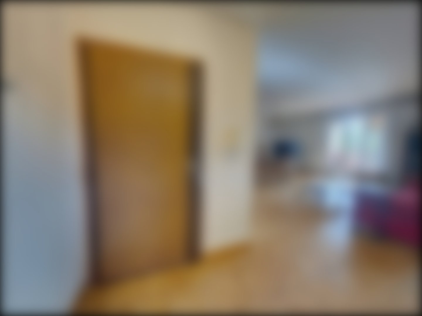 loading blurry tour image