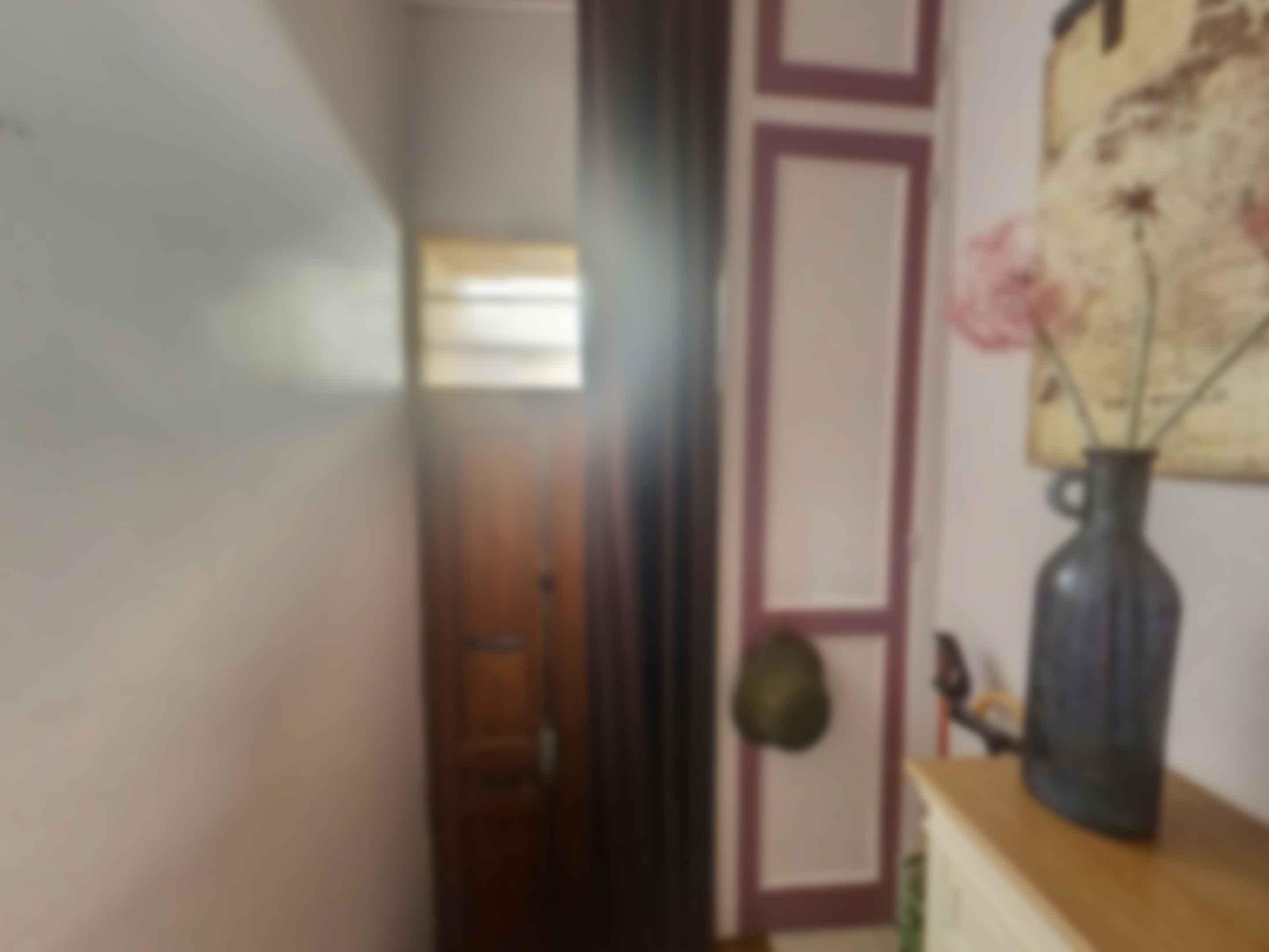 loading blurry tour image