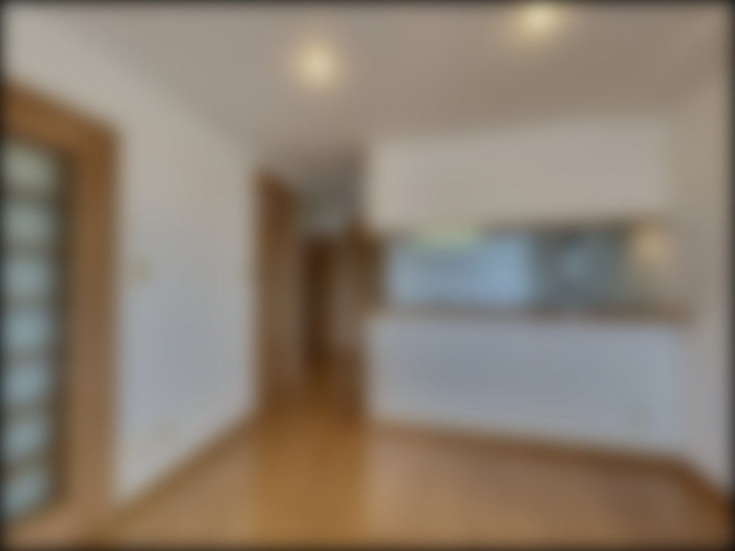 loading blurry tour image