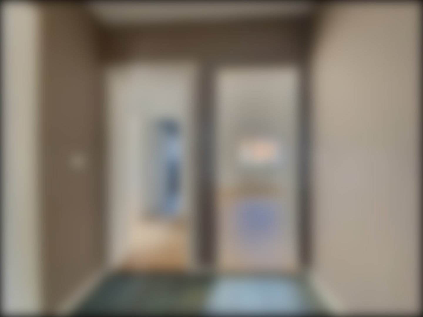 loading blurry tour image