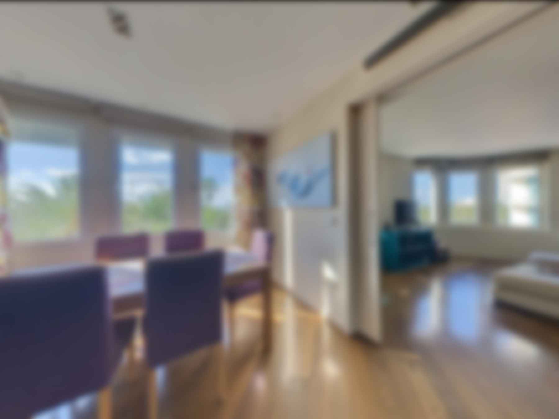 loading blurry tour image