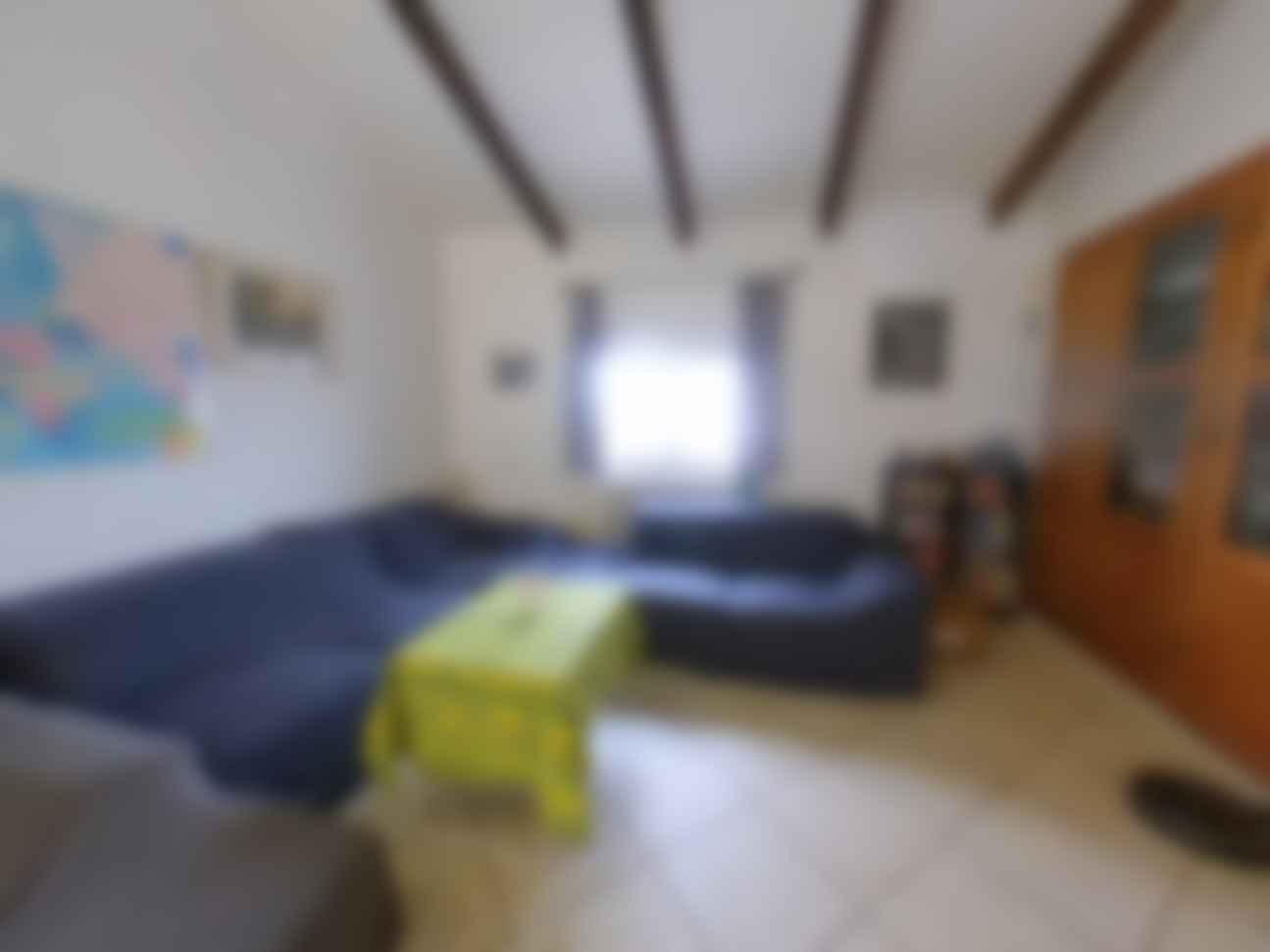 loading blurry tour image