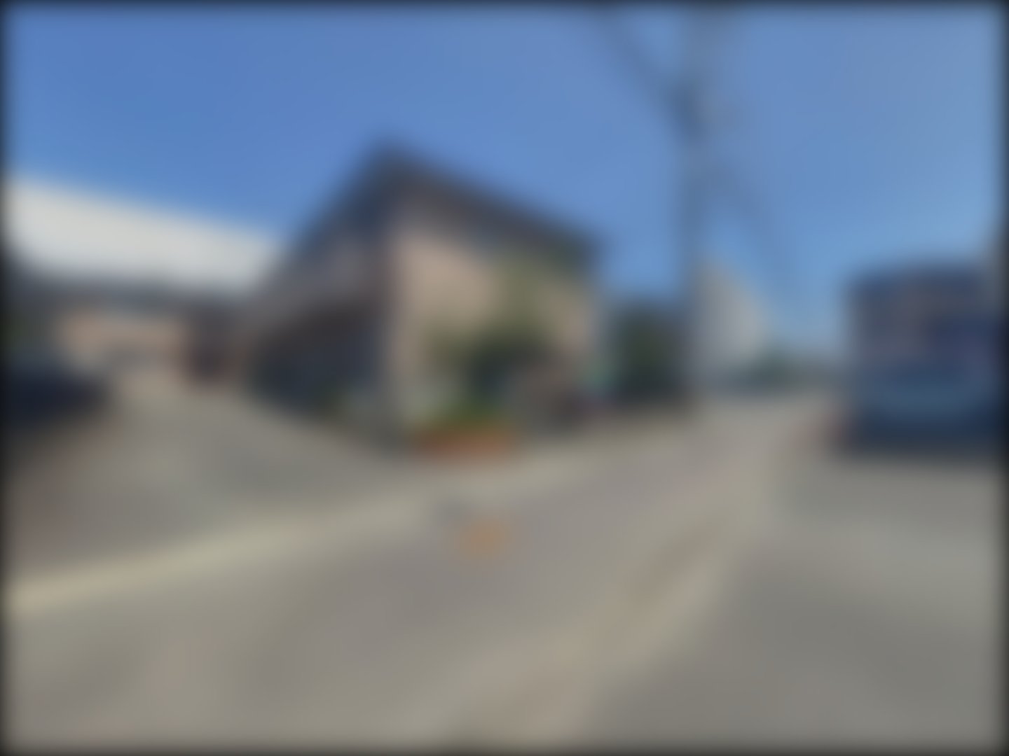 loading blurry tour image