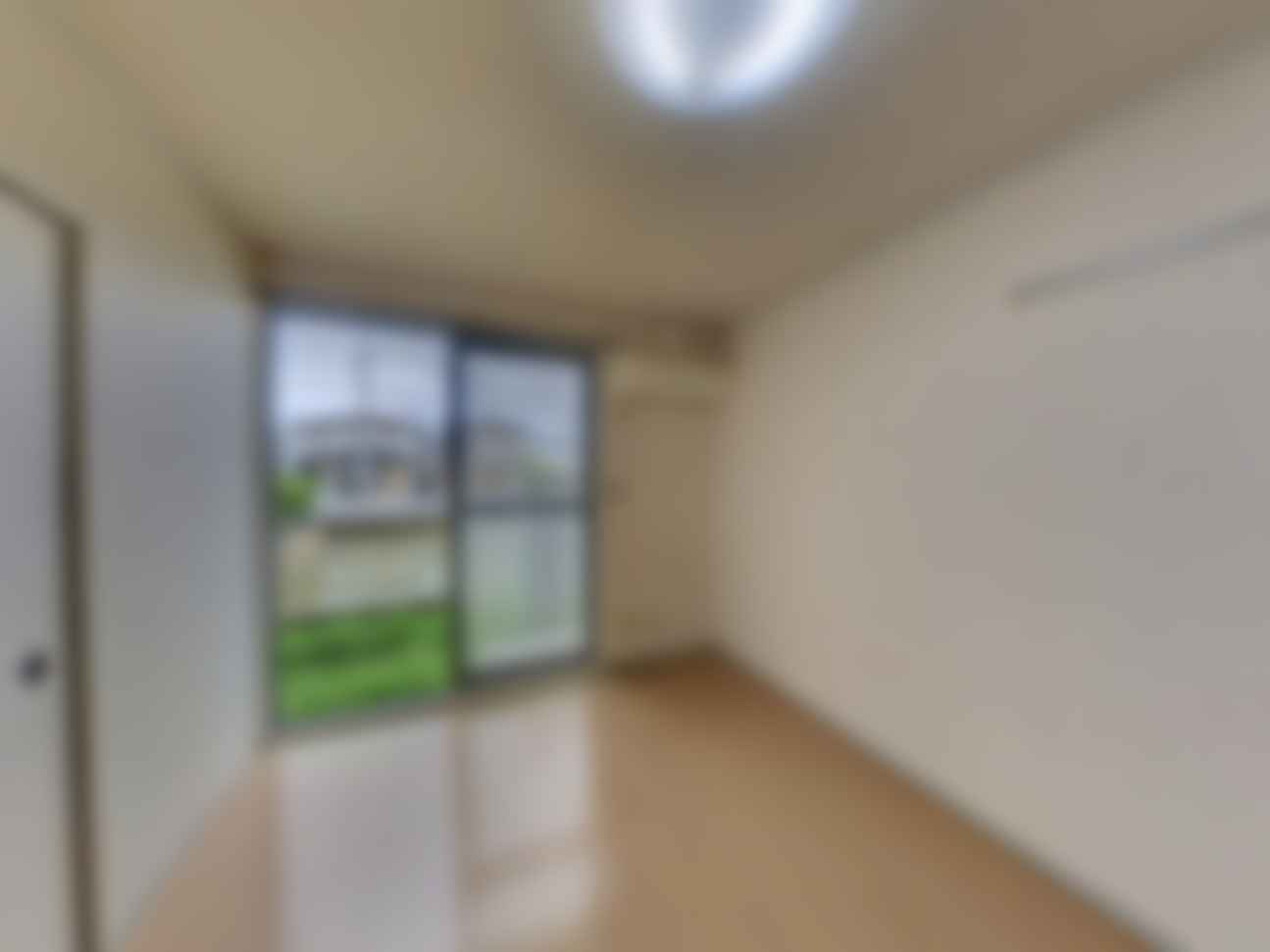 loading blurry tour image