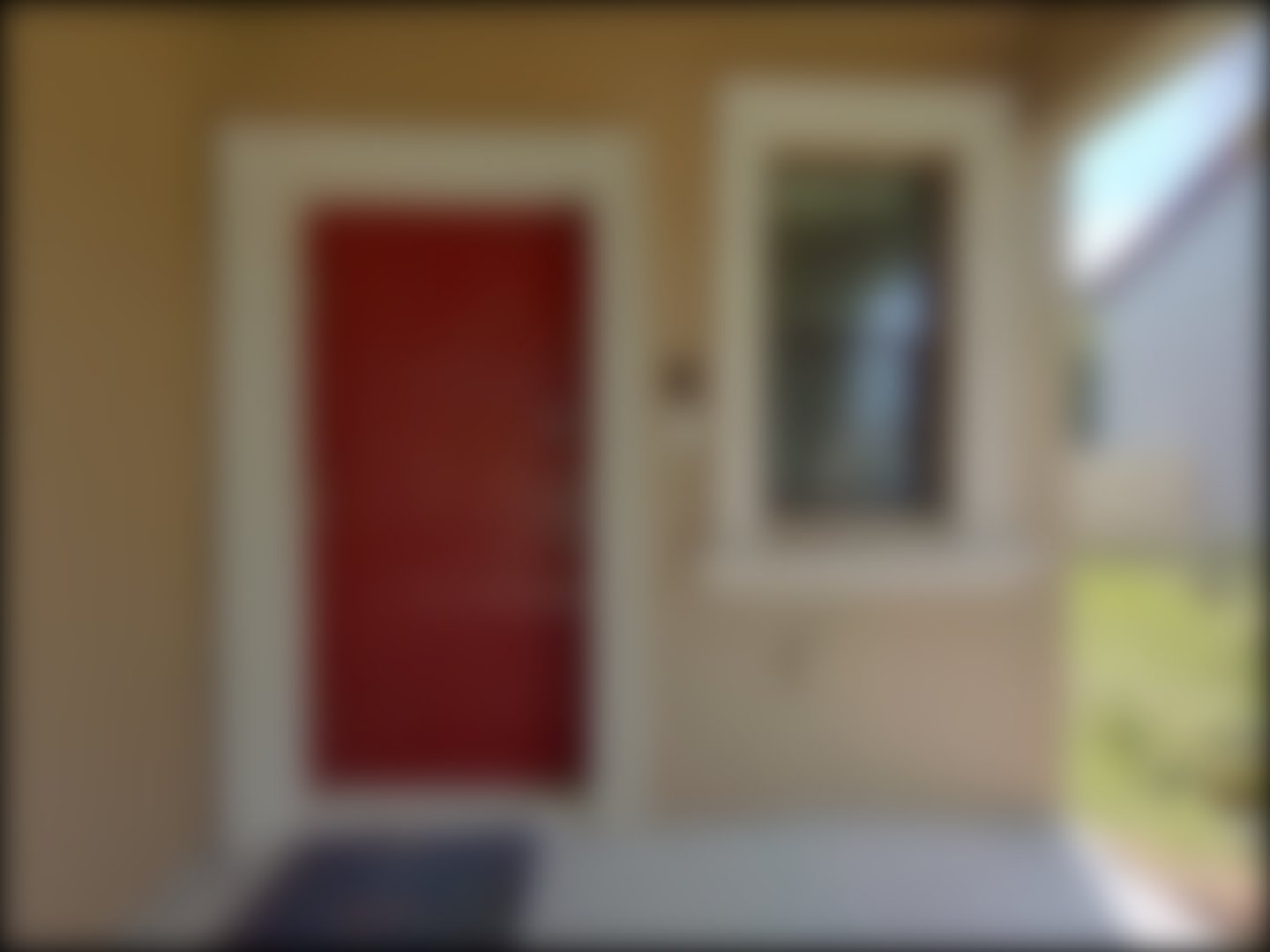 loading blurry tour image