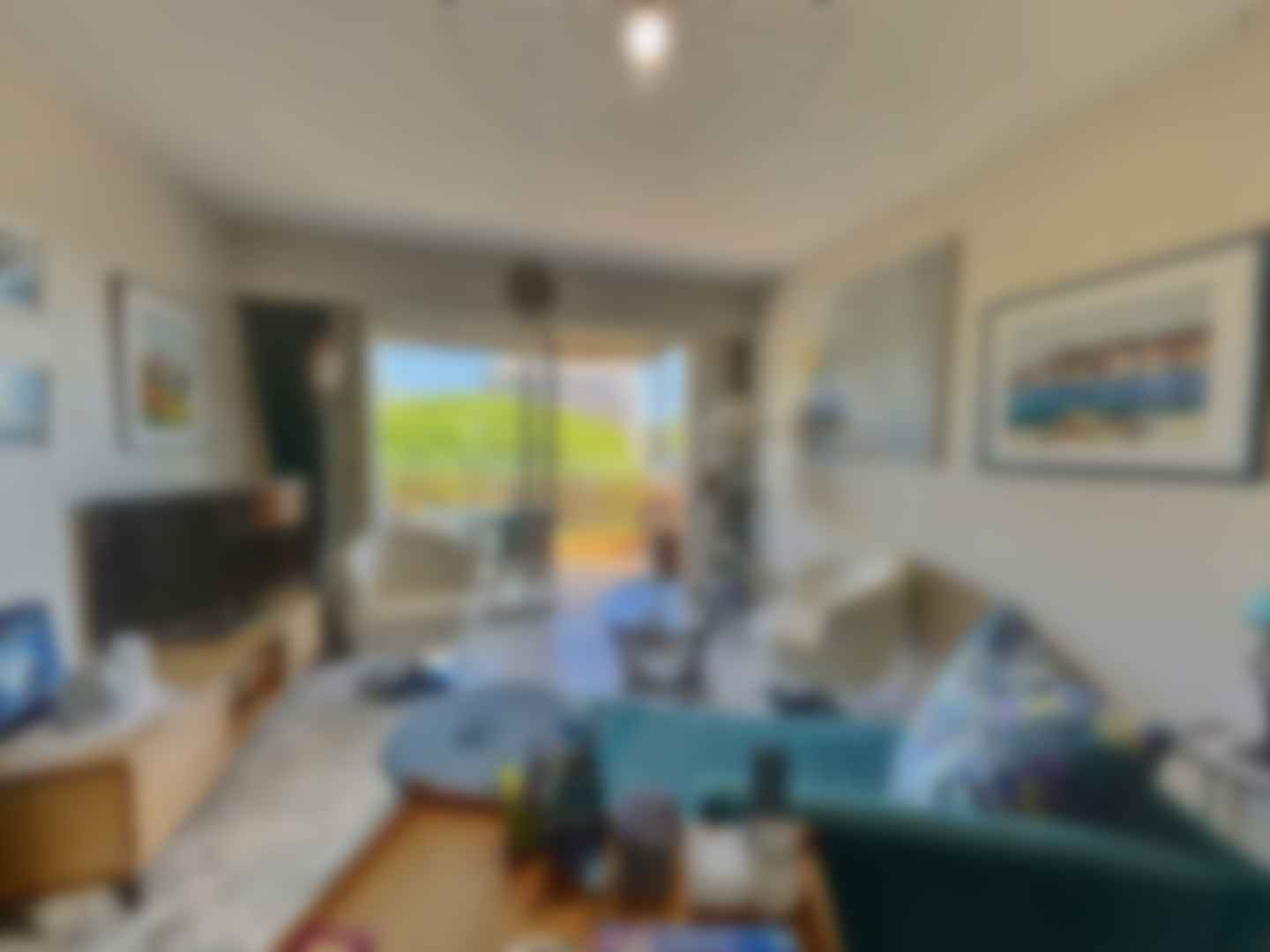 loading blurry tour image