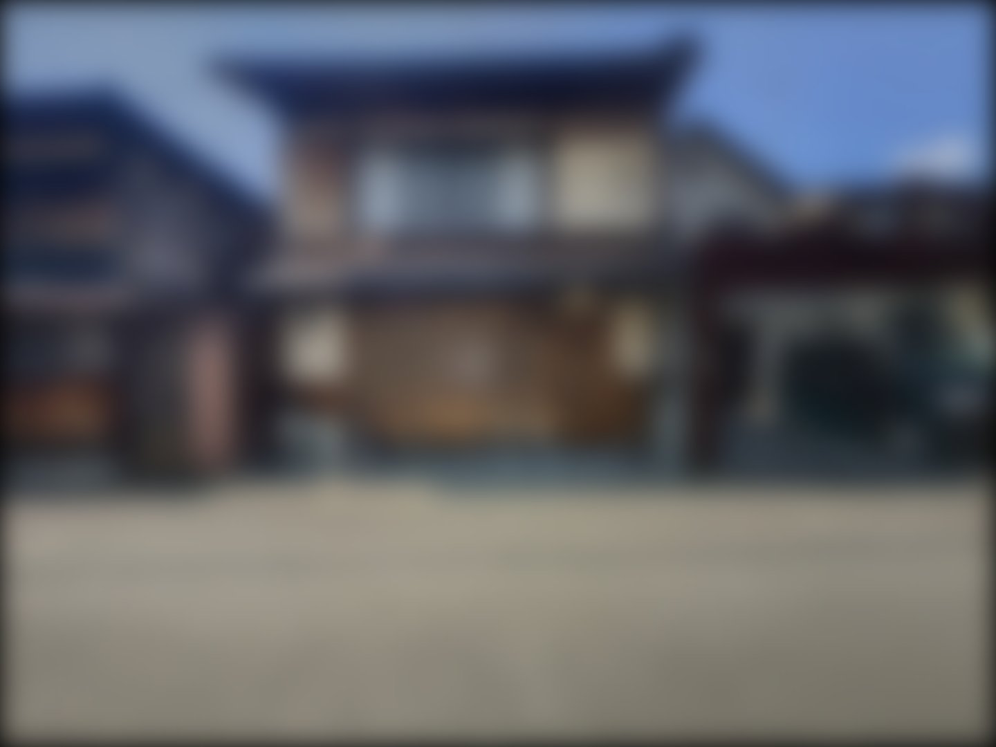 loading blurry tour image