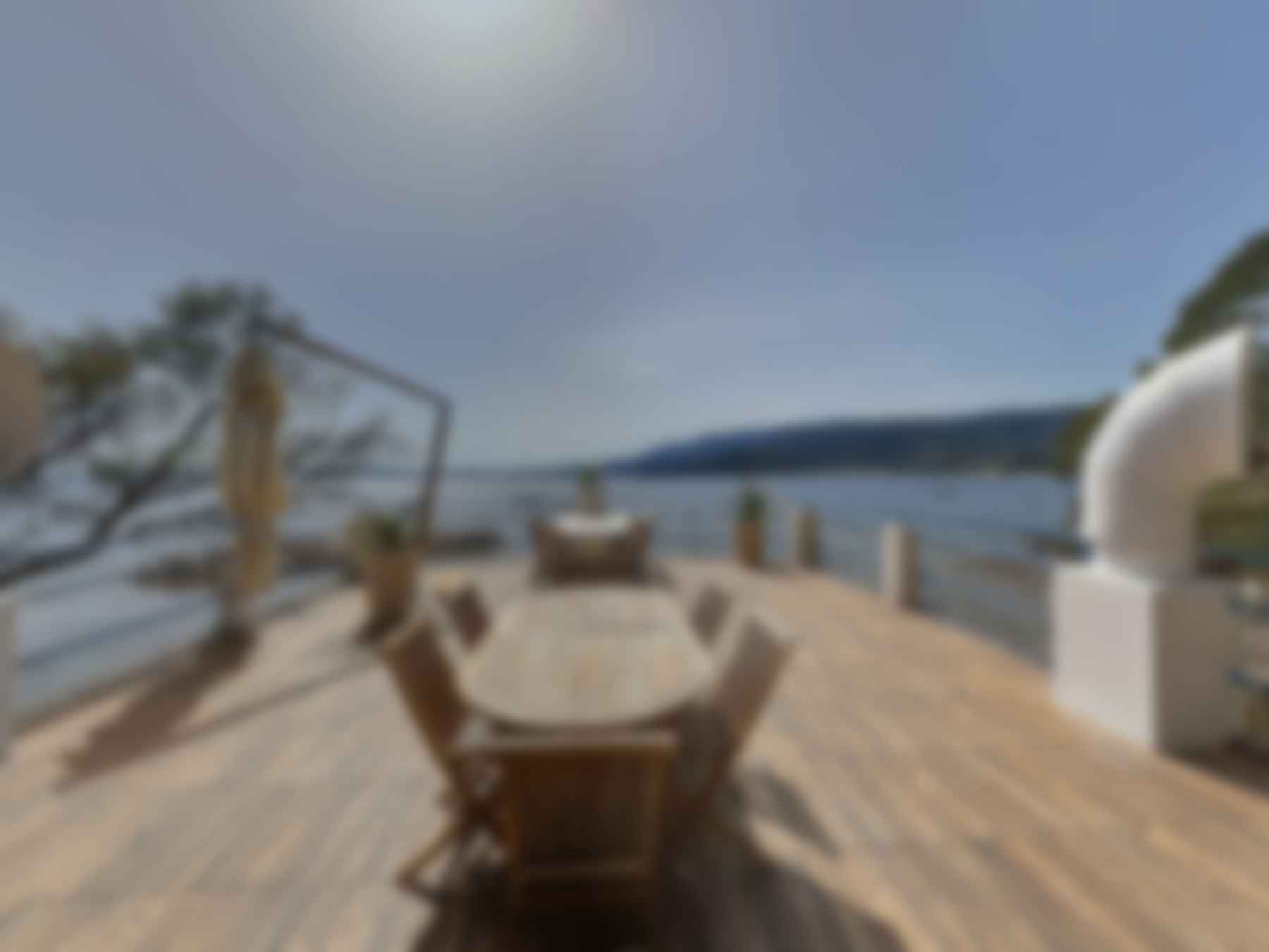 loading blurry tour image