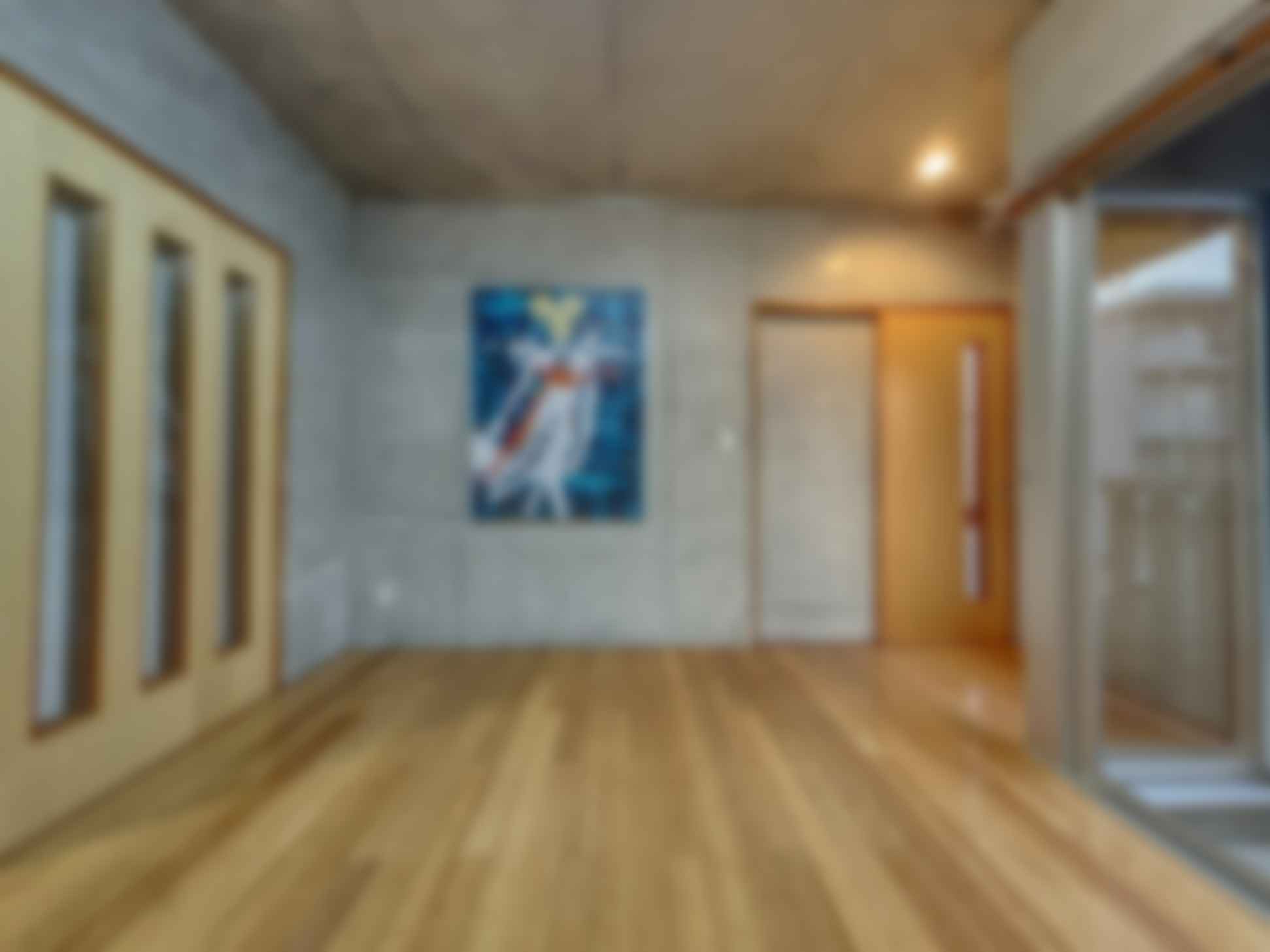 loading blurry tour image