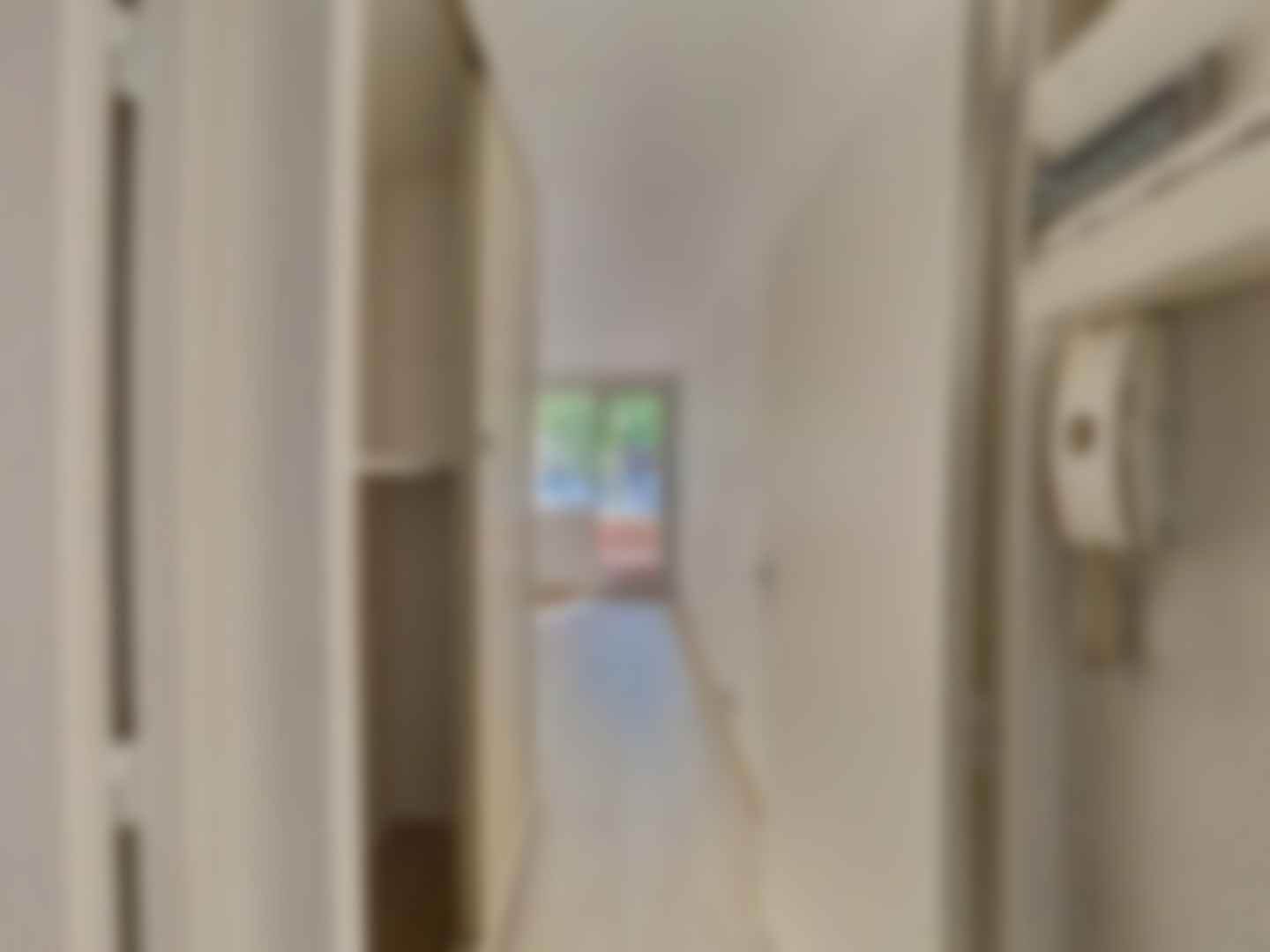 loading blurry tour image