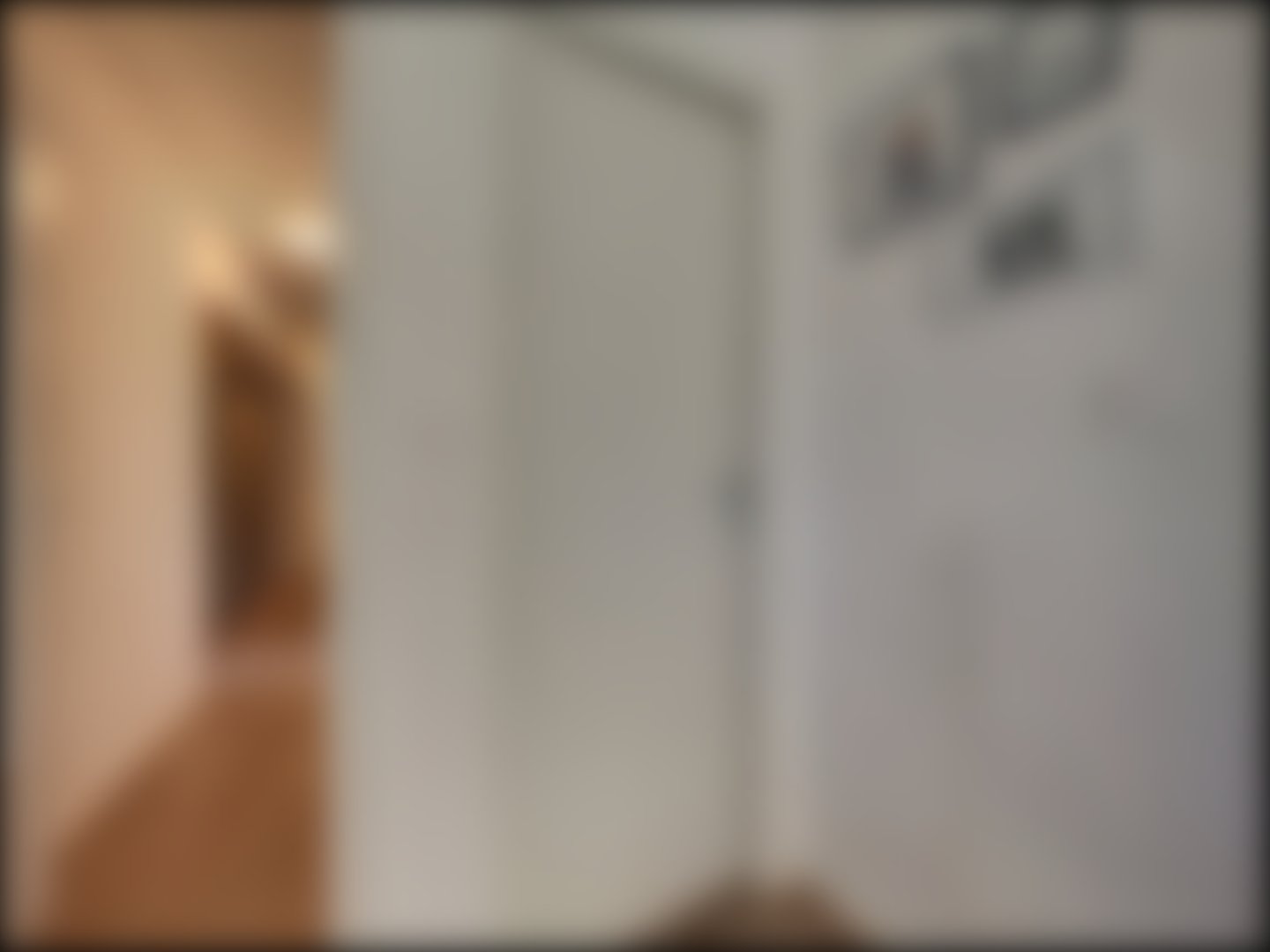 loading blurry tour image