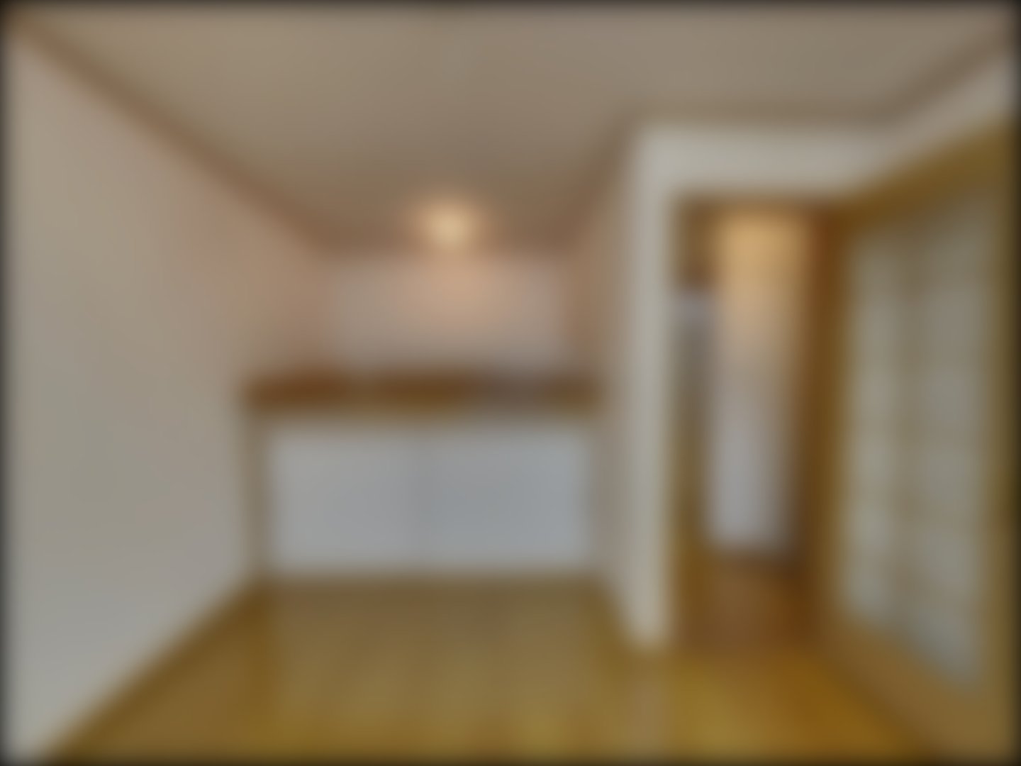 loading blurry tour image