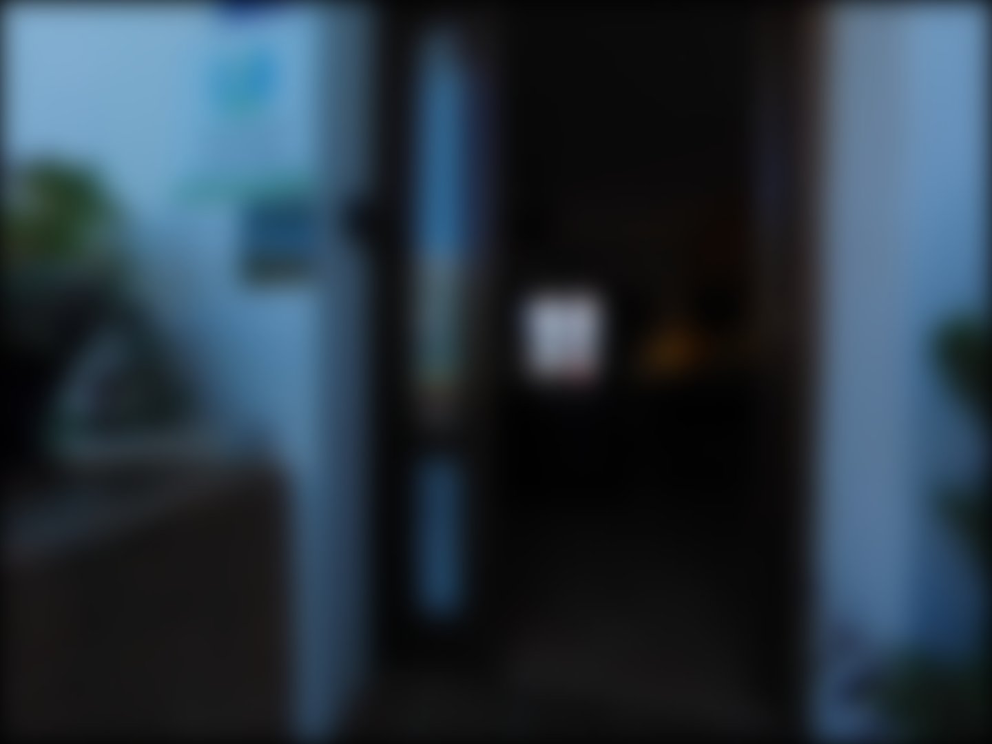 loading blurry tour image