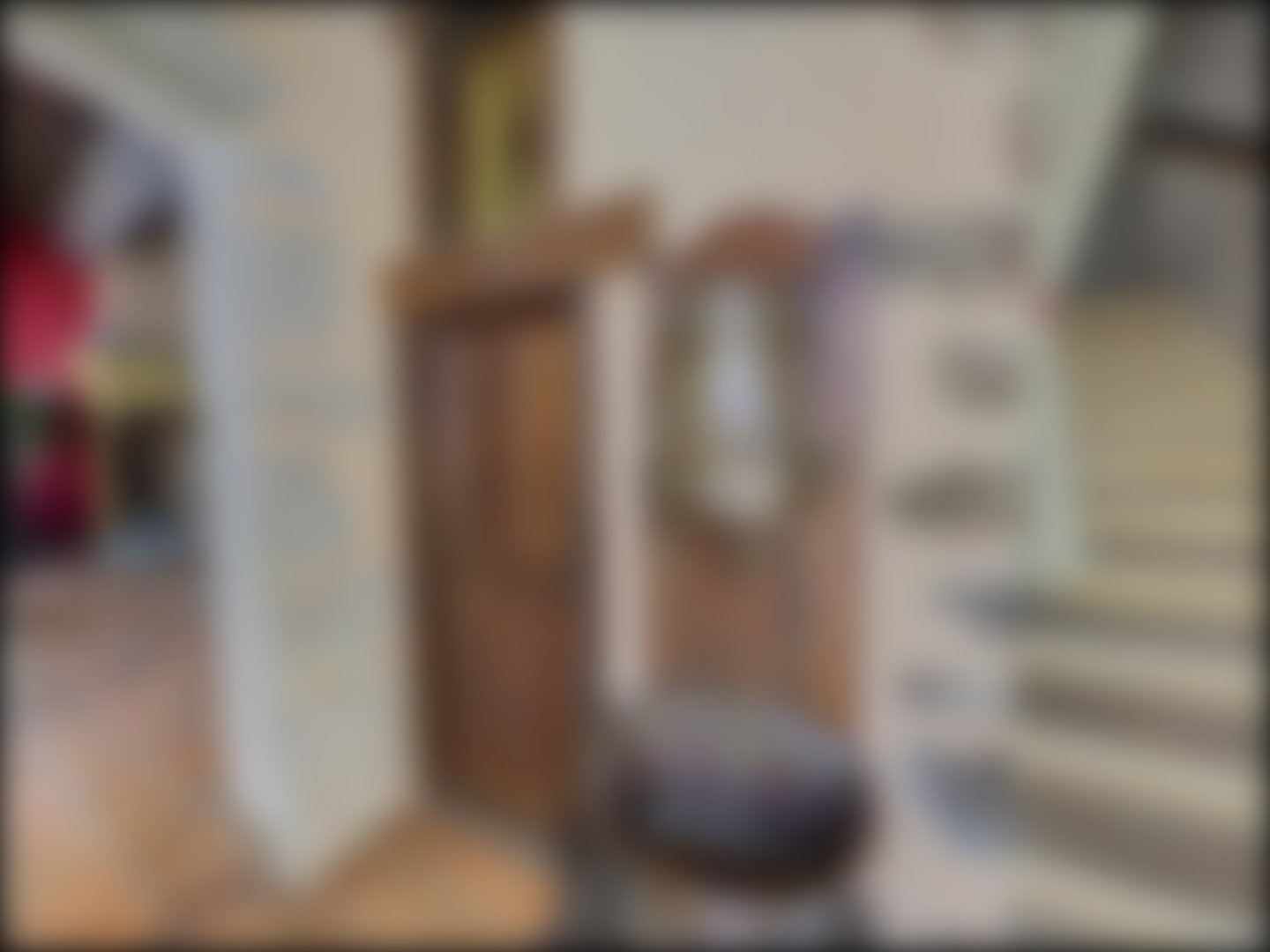 loading blurry tour image