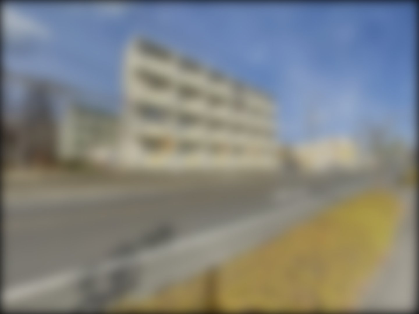 loading blurry tour image