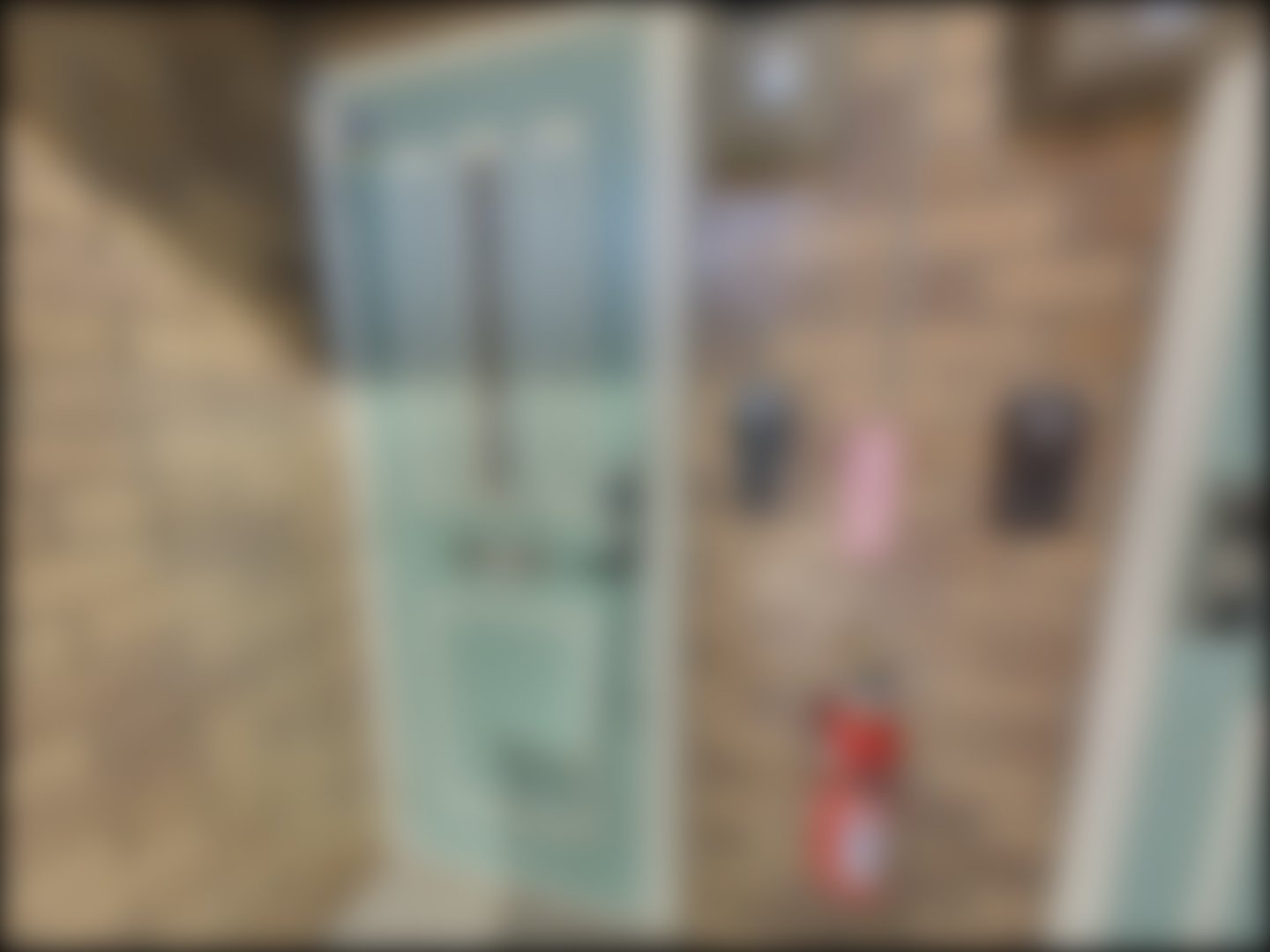 loading blurry tour image