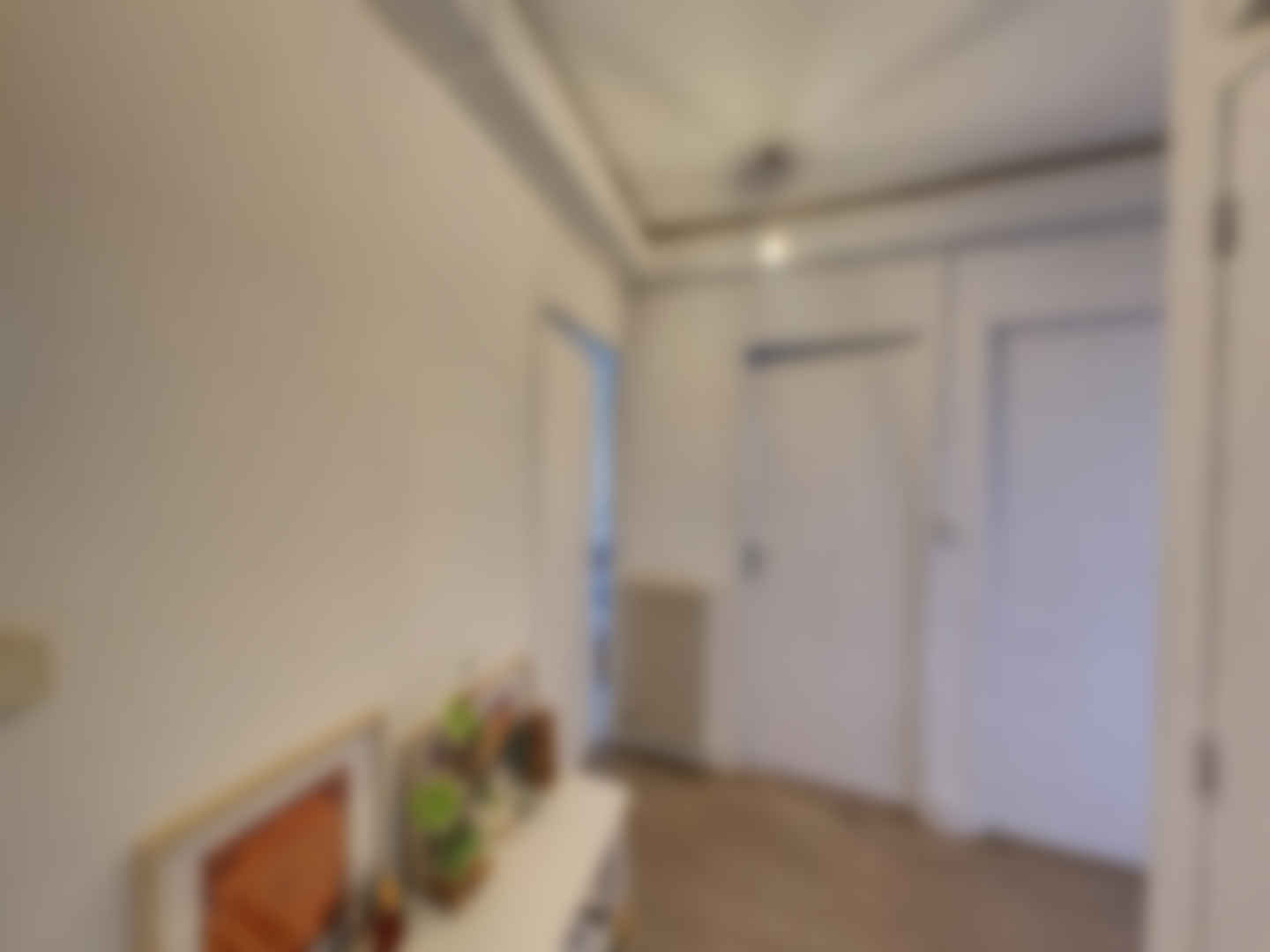 loading blurry tour image