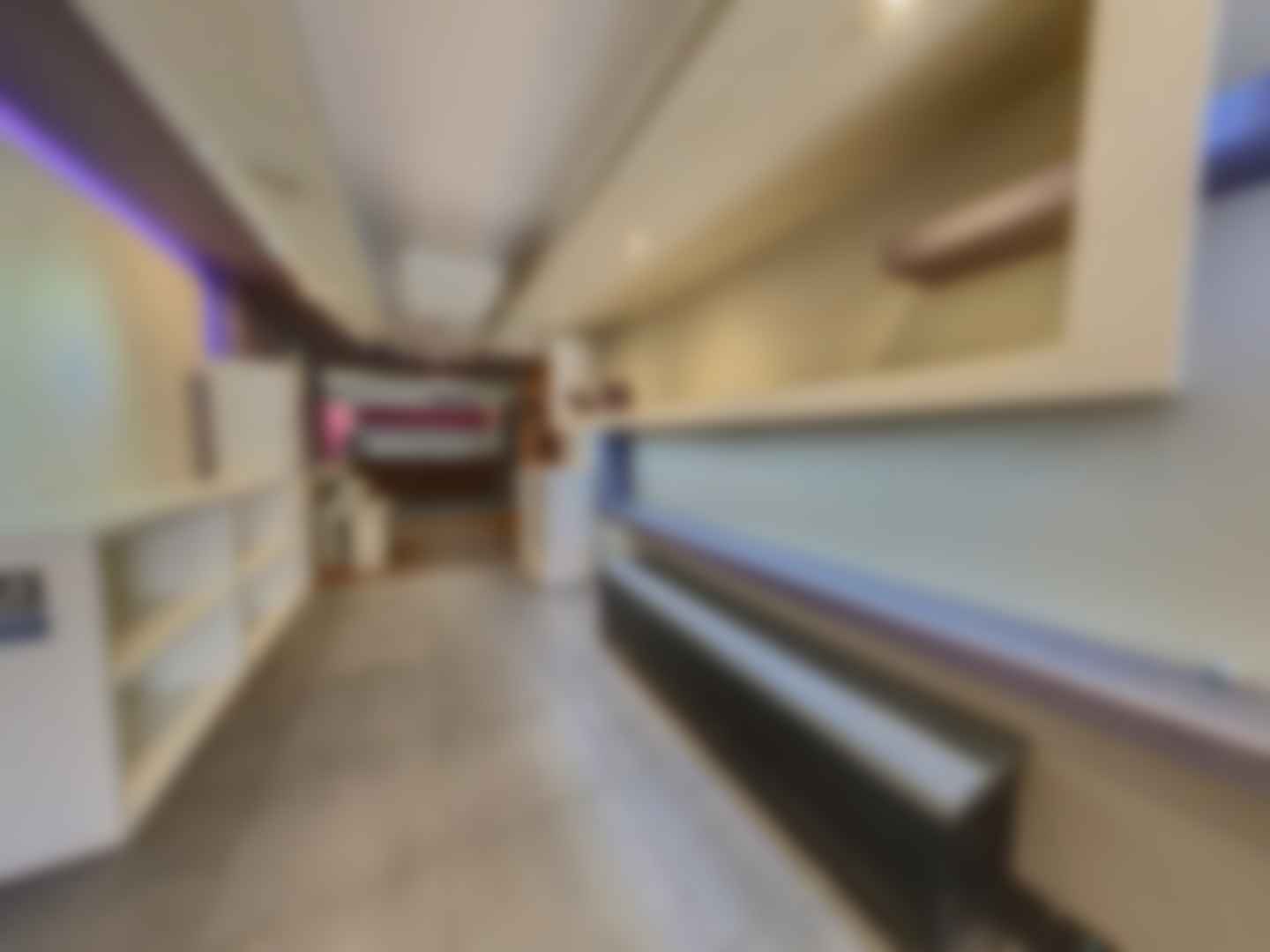 loading blurry tour image