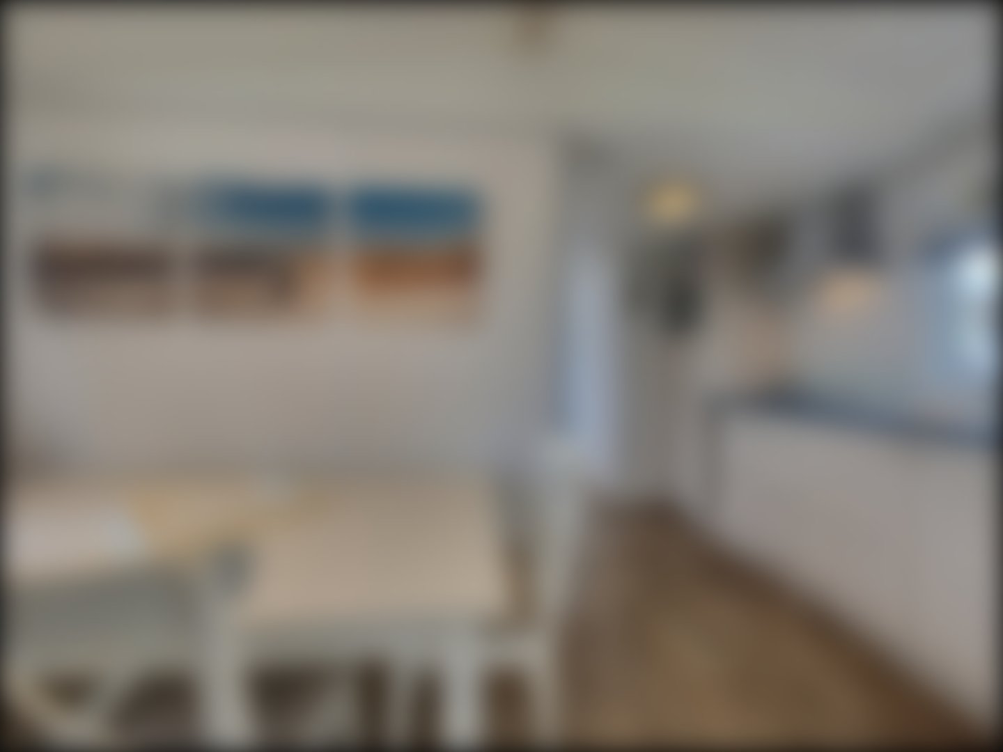 loading blurry tour image