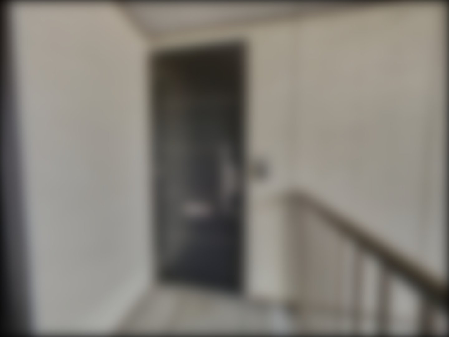 loading blurry tour image