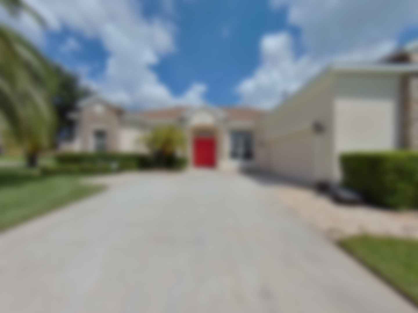 loading blurry tour image