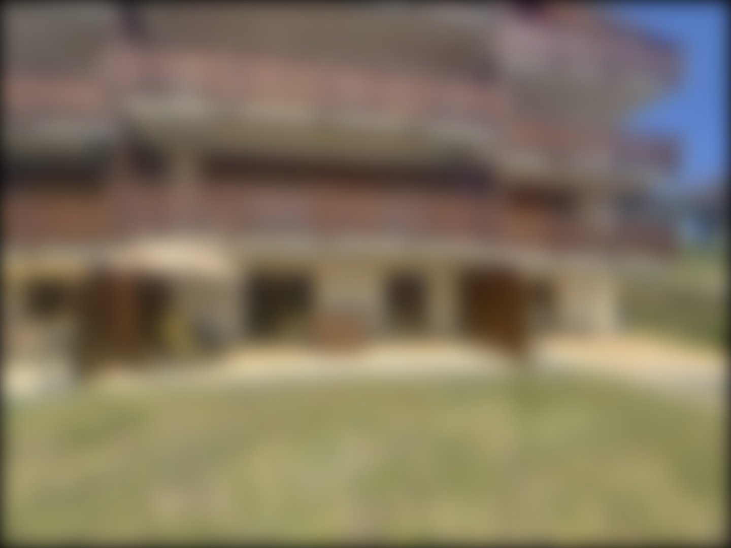 loading blurry tour image