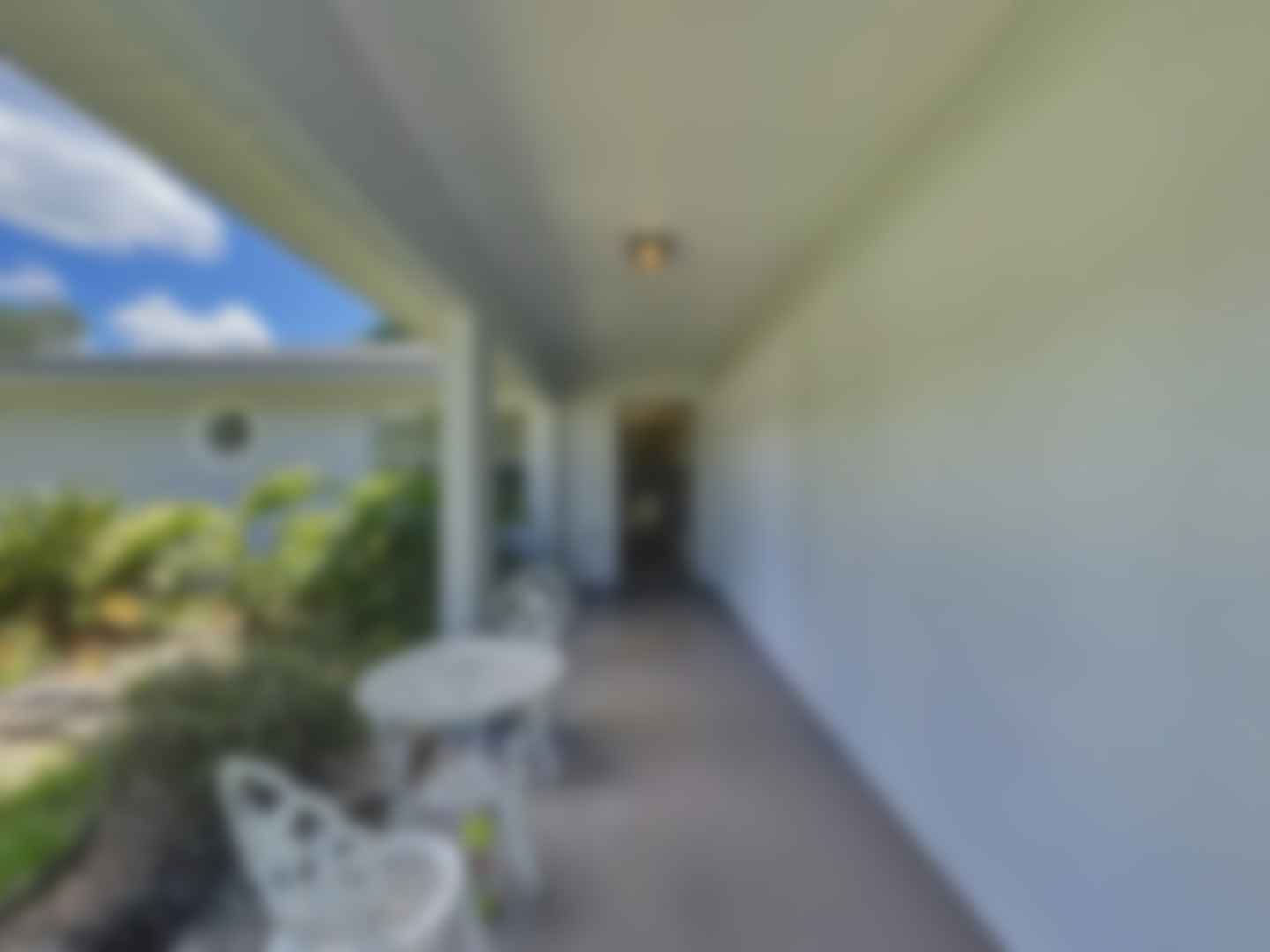 loading blurry tour image