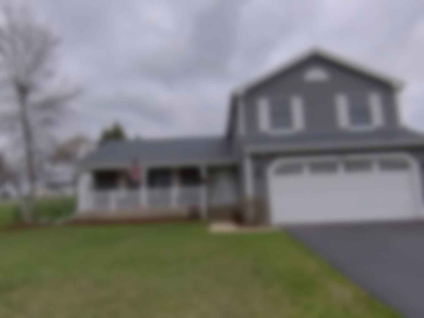 loading blurry tour image