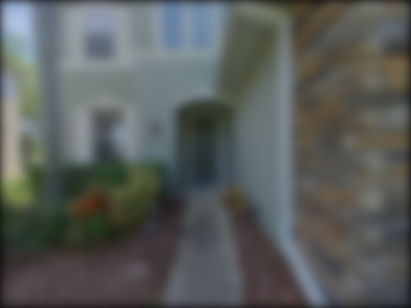 loading blurry tour image