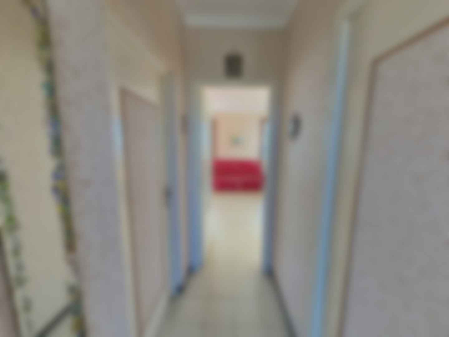 loading blurry tour image