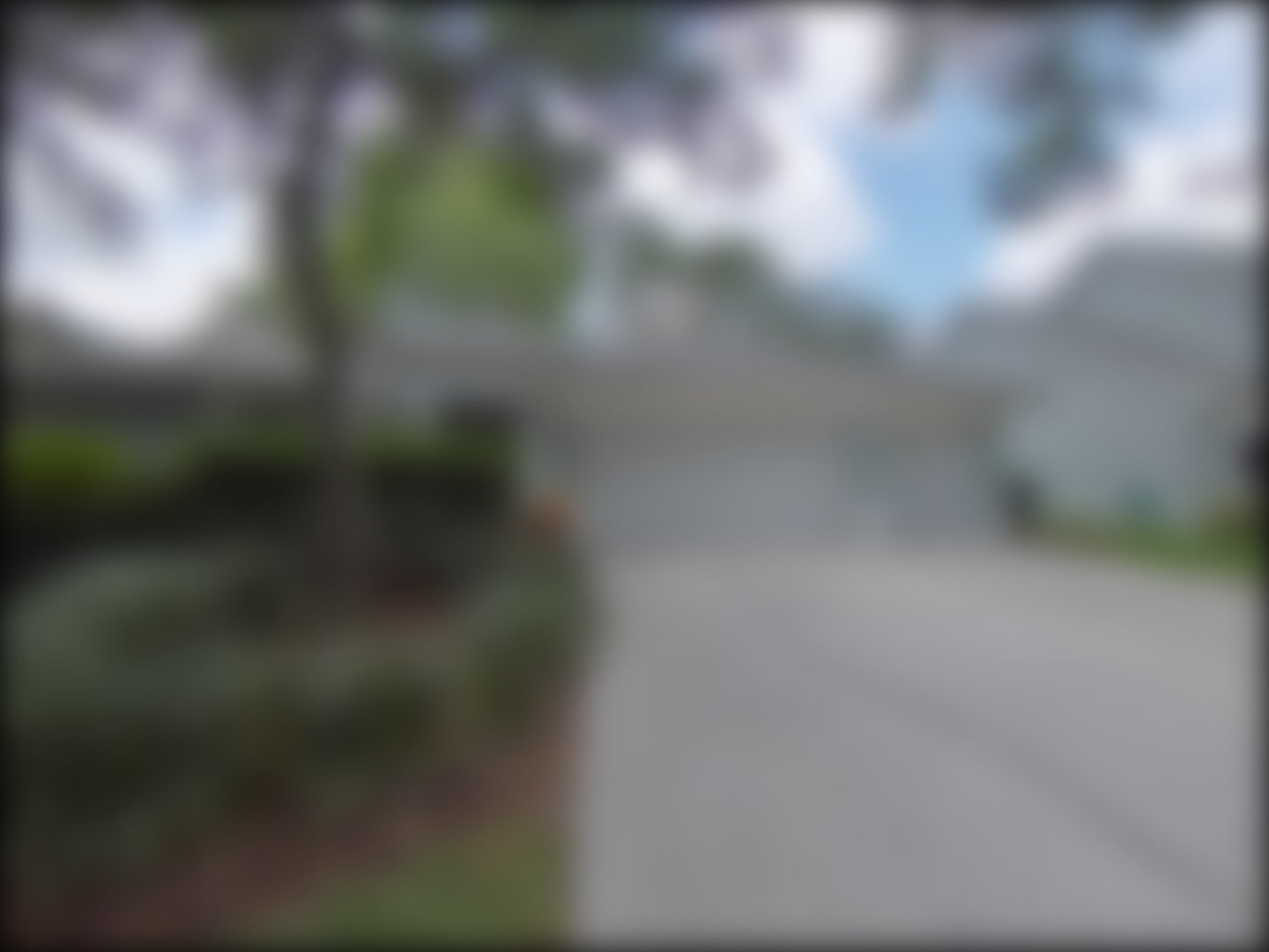 loading blurry tour image