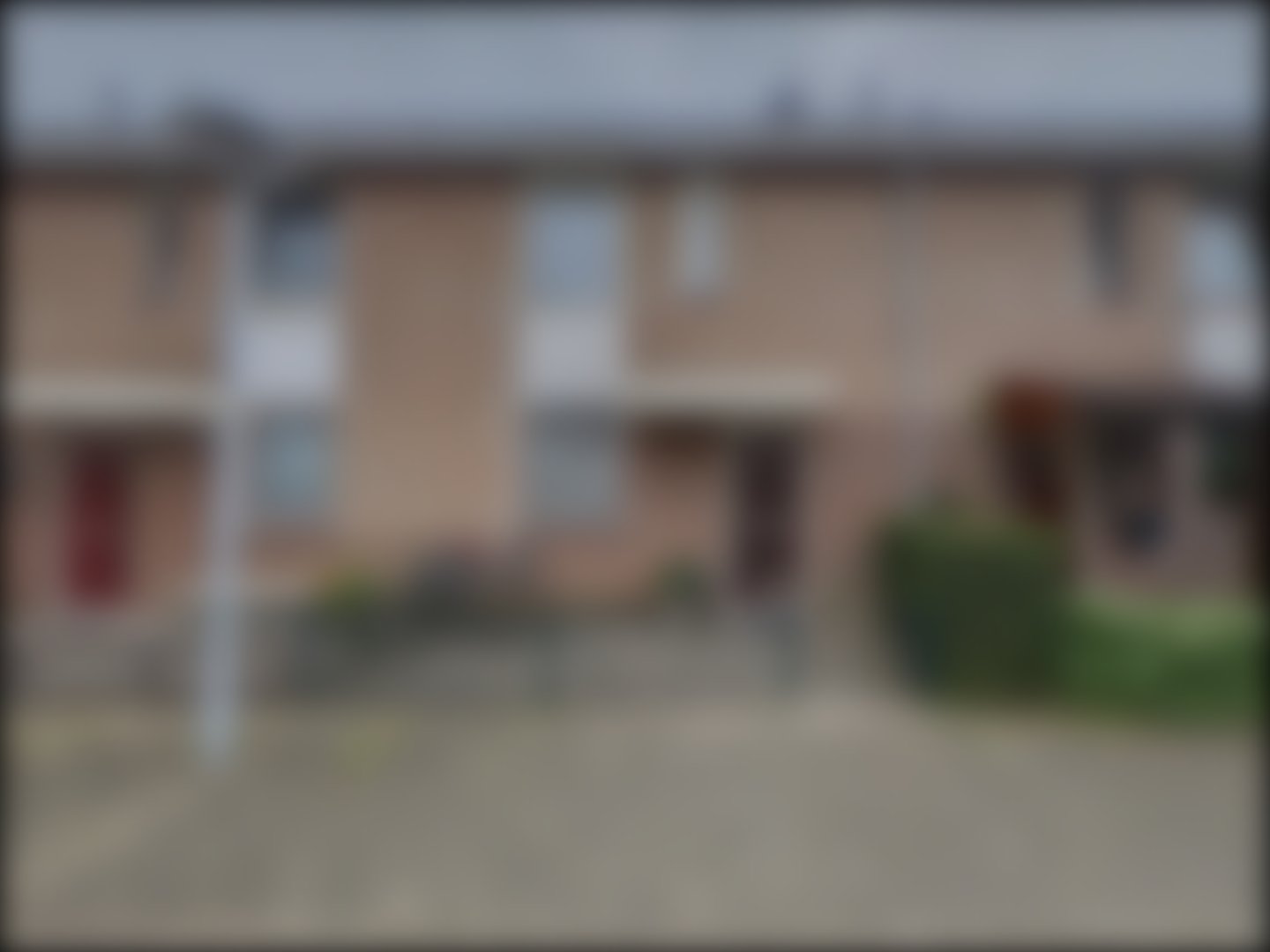 loading blurry tour image